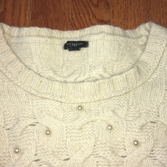 🍂🍁 Fall Ann Taylor Pearl Embellished Wool Sweater Sz S. - Picture 6 of 6